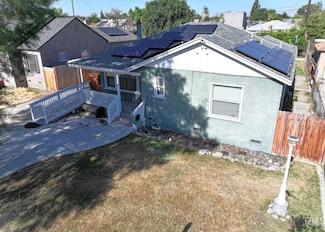 101 Oakdale Dr, Bakersfield, CA 93309