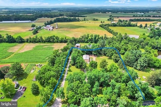 420 Kohler School Rd, Mount Pleasant Township, PA 17350