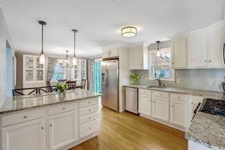 801 Washington St Unit 5, Pembroke, MA 02359