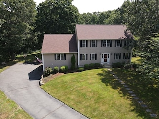 7 Alex Ln, Foxboro, MA 02035