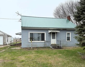 1552 Nelson Rd, Dixon, IL 61021