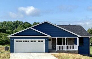 135 Brinegar Dr, Springville, IN 47462