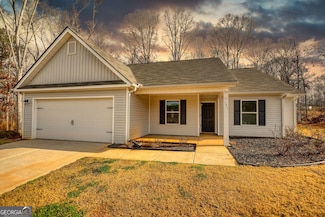 151 Rolling Woods Ln, Hull, GA 30646