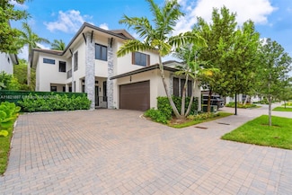 8127 NW 48th Terrace, Doral, FL 33166