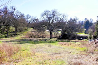 337 Saint Andrews Rd, Valley Springs, CA 95252