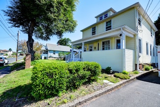 32 Columbus St, East Hartford, CT 06108