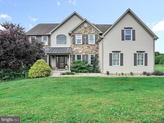 3038 Ridgeview Dr, Orwigsburg, PA 17961