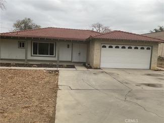 8008 Santa Rita St, Corona, CA 92881