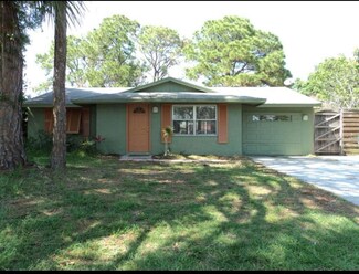 4733 Webber St, Sarasota, FL 34232