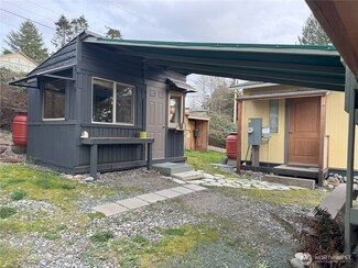 119 Perry Dr, Coupeville, WA 98239