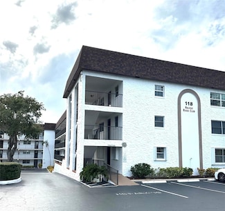 118 S Halifax Ave Unit 210, Daytona Beach, FL 32118