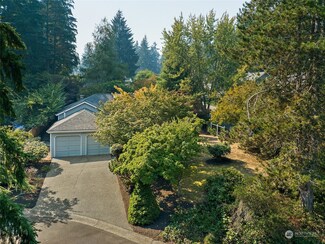 2880 160th Place NE, Bellevue, WA 98008