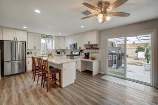3011 Thunder Dr, Oceanside, CA 92056