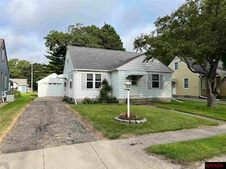 116 116 Winkler St, Mankato, MN 56001