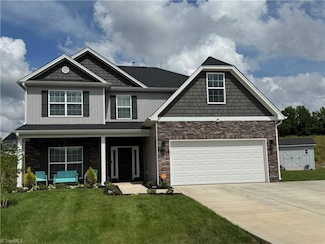 139 Snickers Ct, Lexington, NC 27295