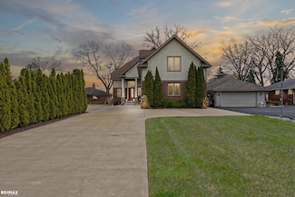 26918 Koerber St, Saint Clair Shores, MI 48081