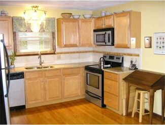 154 E Bacon St Unit B5, Plainville, MA 02762