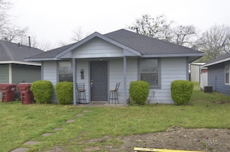 503 15th St, Honey Grove, TX 75446