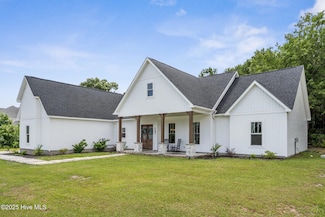 187 Royal Palms Way, Holly Ridge, NC 28445