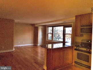 4840 Macarthur Blvd NW Unit 501, Washington, DC 20007