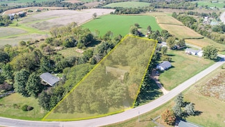 1977 Old Lancaster Rd, Platteville, WI 53818