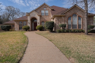728 Lake View Dr, Crowley, TX 76036