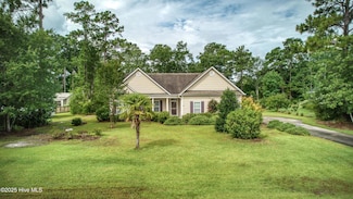 330 Topsail Plantation Dr, Hampstead, NC 28443