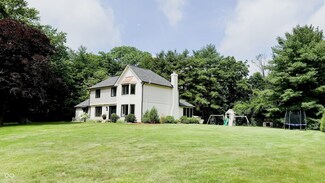 9710 Iroquois Ct, Indianapolis, IN 46256
