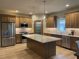 1010 20th St, Prairie Du Sac, WI 53578