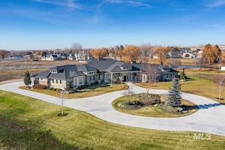 4001 N Park Ln, Eagle, ID 83616