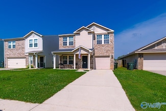 242 Bermuda Lakes Dr, Meridianville, AL 35759