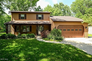 26788 Skyline Dr, Olmsted Falls, OH 44138