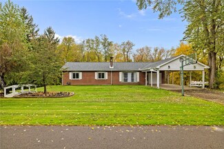 138 Mowry Rd, Monaca, PA 15061