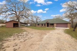 248 Rosewood Dr, La Vernia, TX 78121