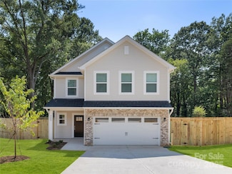 1141 Thayer Glen Ct, Charlotte, NC 28213
