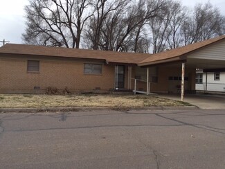 206 Kansas Dr, La Verne, OK 73848