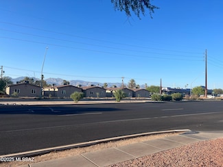 4151 E 22nd St Unit 2, Tucson, AZ 85711
