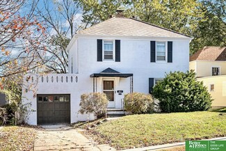 2827 N 66th Ave, Omaha, NE 68104