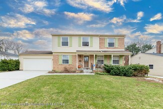 1520 N Magnolia Ave, Lansing, MI 48912