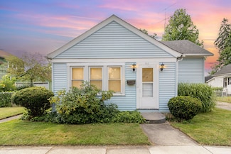 412 Grove St, La Porte, IN 46350