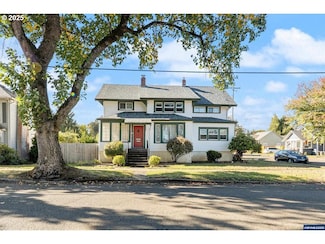 1111 SW Levens St, Dallas, OR 97338