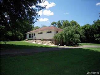 5534 Curriers Rd, Arcade, NY 14009