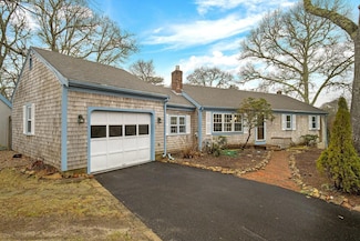 9 Park Ln, Brewster, MA 02631