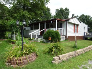 405 Smith Rd, Carrier Mills, IL 62917