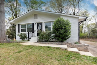 2408 Dora Dr, Charlotte, NC 28215