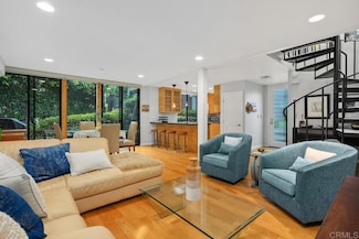 675 S Sierra Ave Unit 15, Solana Beach, CA 92075