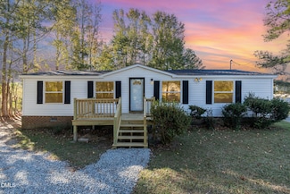 768 Hales Rd, Kenly, NC 27542