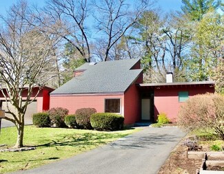 6 Patterson Rd, Lexington, MA 02421