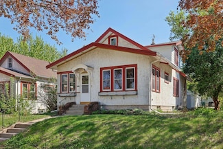 242 Curtice St W, Saint Paul, MN 55118