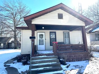 135 N James St, Centralia, IL 62801